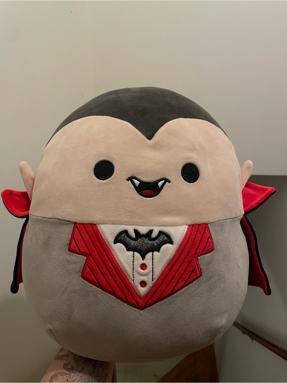 Squishmallow - Vlad the Vampire - NWT